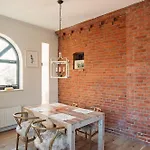 아파트 Loft Amalia W Wiezy Strazackiej, Butikowy, Blisko Jeziora *