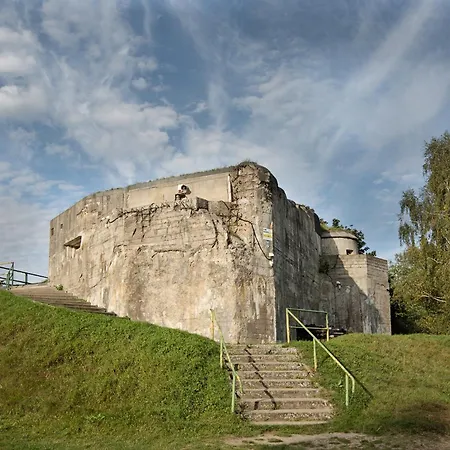 Loft Amalia 아파트