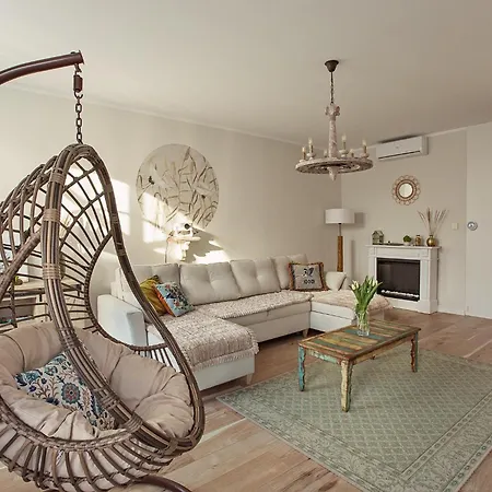 Loft Amalia W Wiezy Strazackiej, Butikowy, Blisko Jeziora Apartment