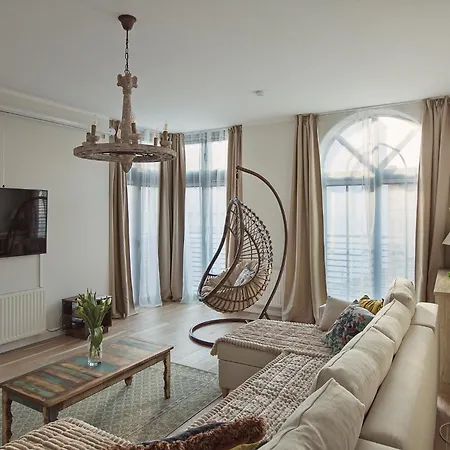 Loft Amalia W Wiezy Strazackiej, Butikowy, Blisko Jeziora Apartmán